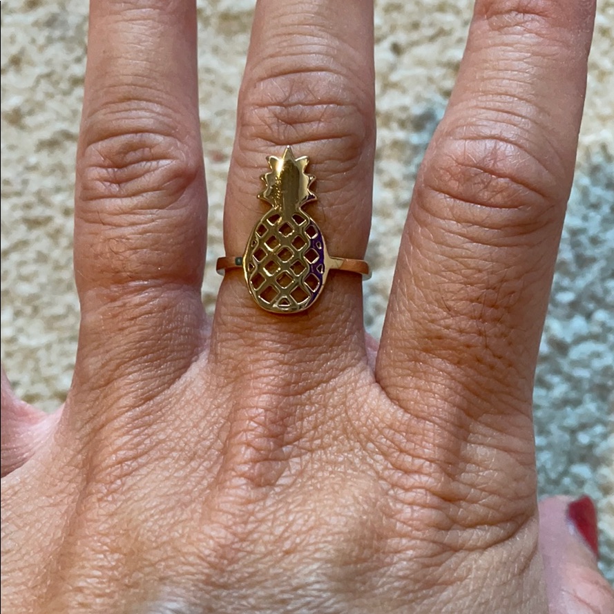 5/$25 Adjustable Pineapple Ring
